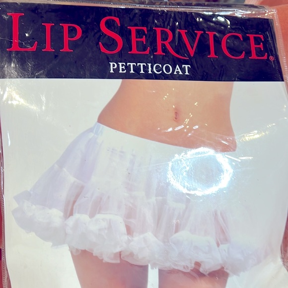 NWT Woman’s White lace Petticoat by Lip Service - Picture 7 of 7